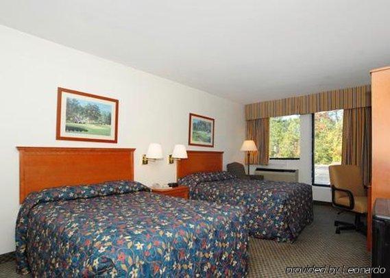 Econo Lodge & Suites Southern Pines Instalações foto